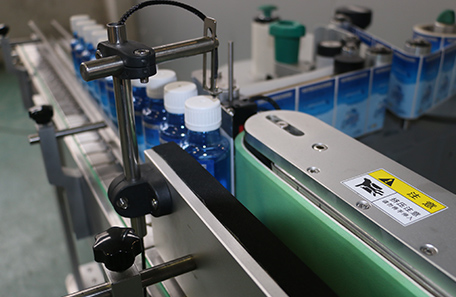 立式圆形罐子贴标机