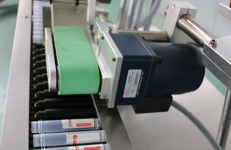 卧式试管贴标机