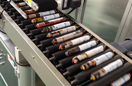 卧式香肠贴标机