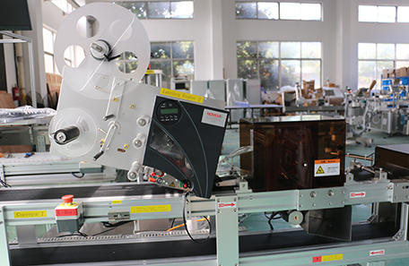 双工位分页打印贴标机