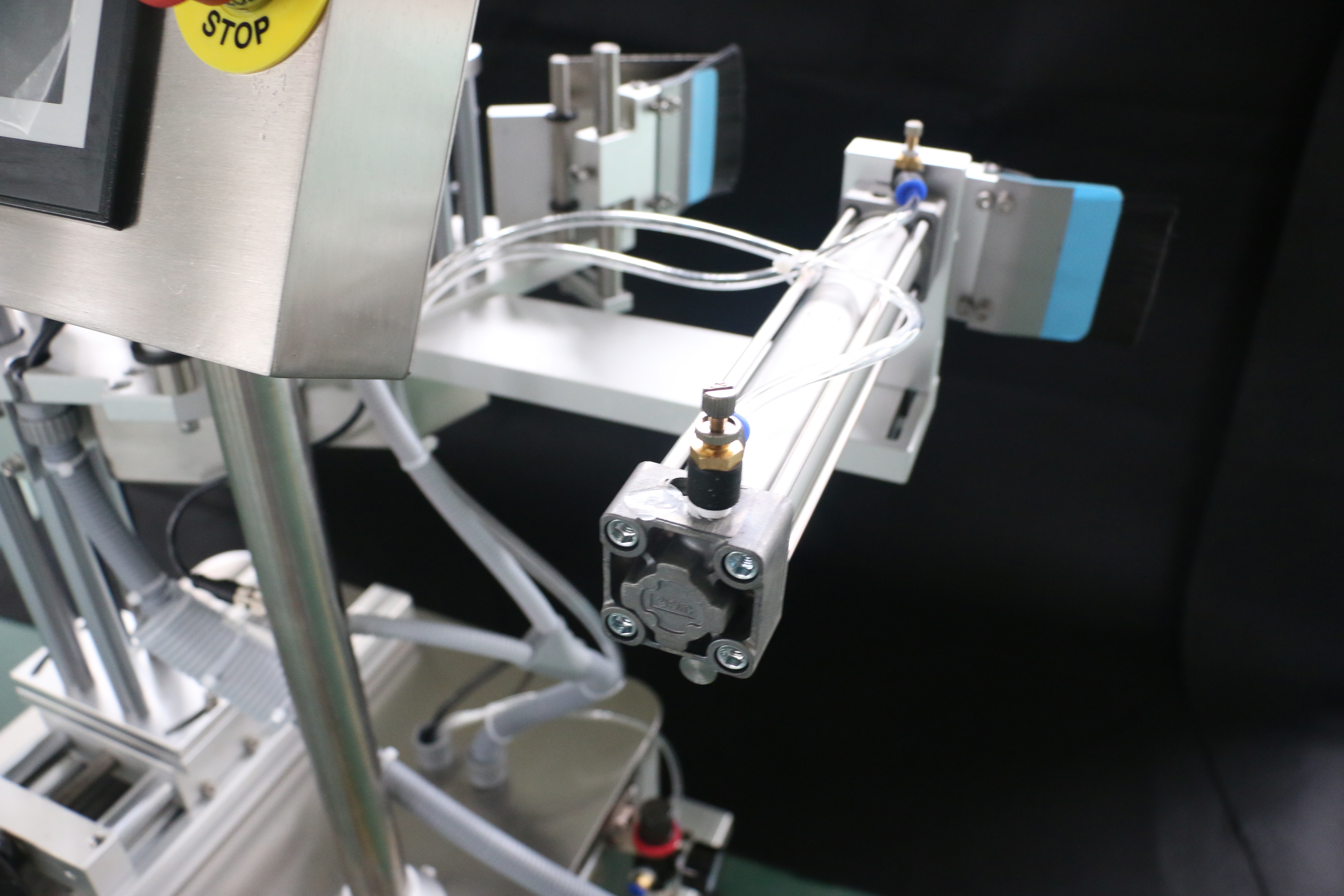 箱子平侧面不干胶贴标机