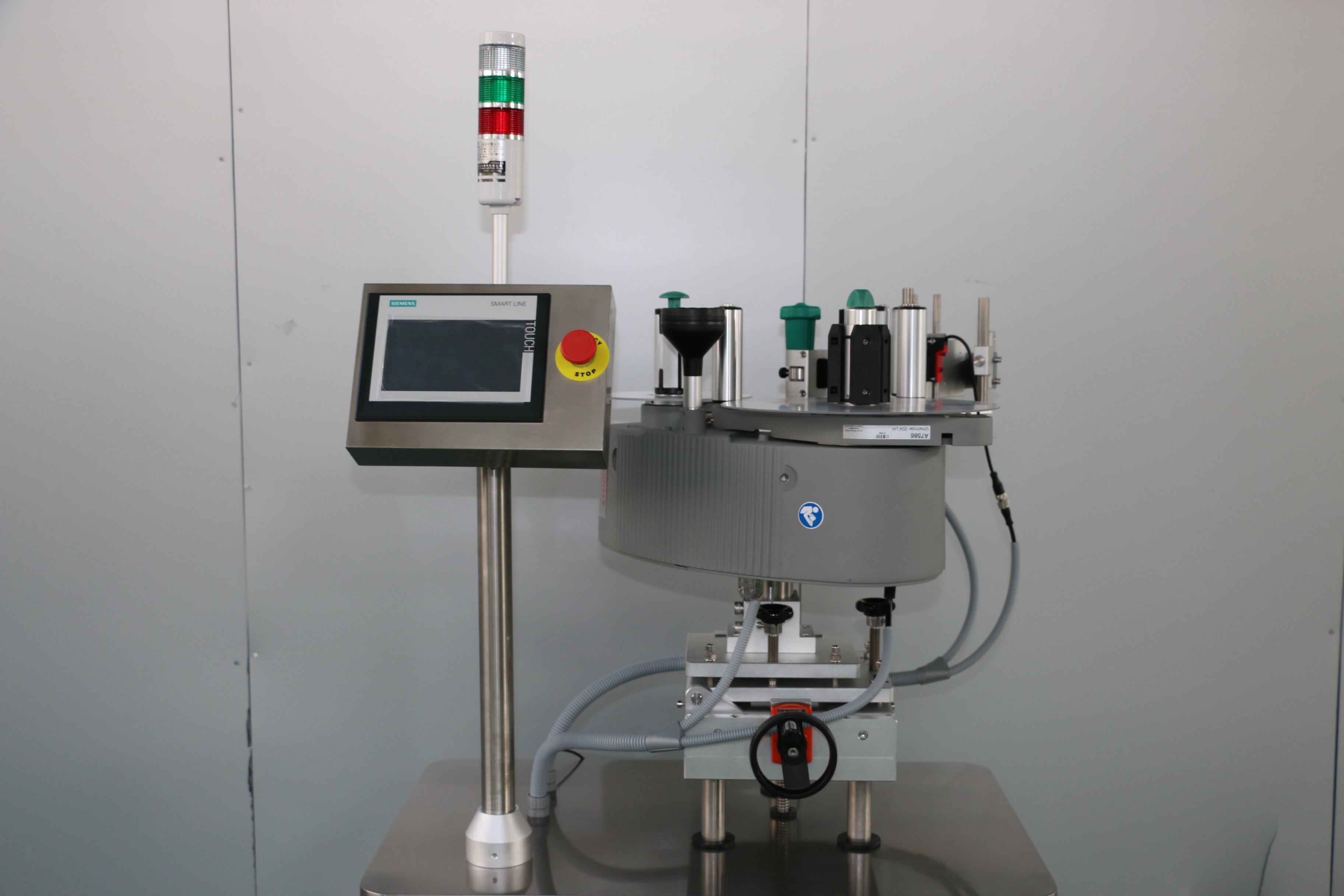 口香糖平侧面贴标机