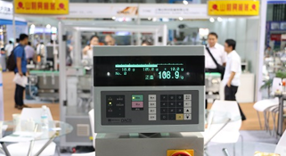 不同行业选择在线称重贴标机需要注意的事项！