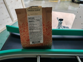 2025.6.10加拿大卧式单标多面不干胶贴标机