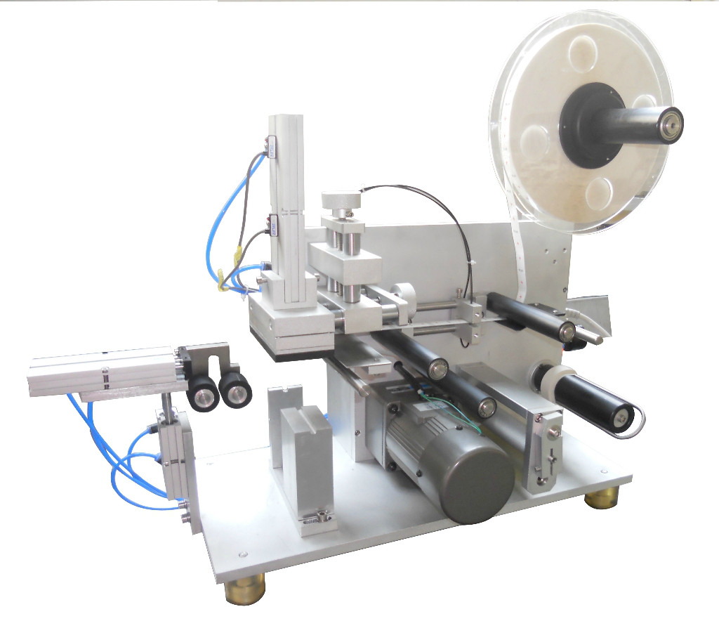 哪些因素决定贴标机的性能好坏